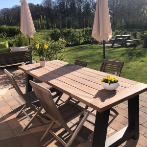 BB23C2EE-2C09-469B-9EE0-010577E44255